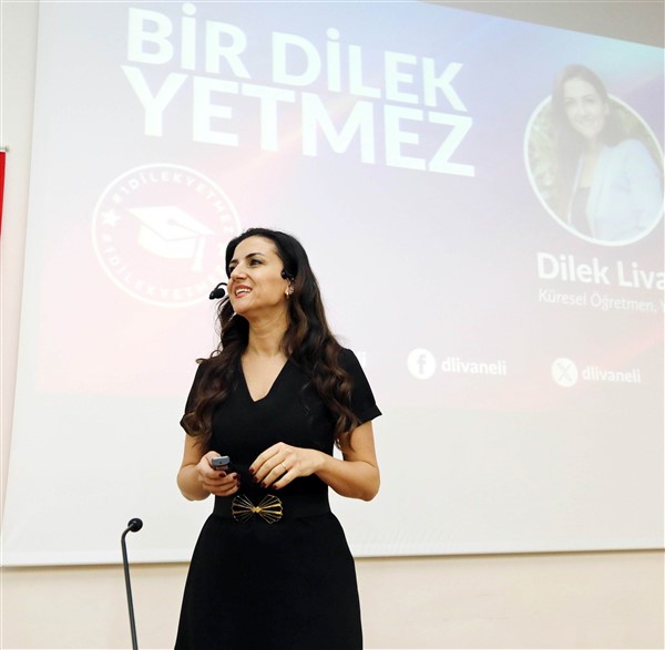 DUNYAMIN EN İYİ ÖĞRETMENİ GAÜNDE