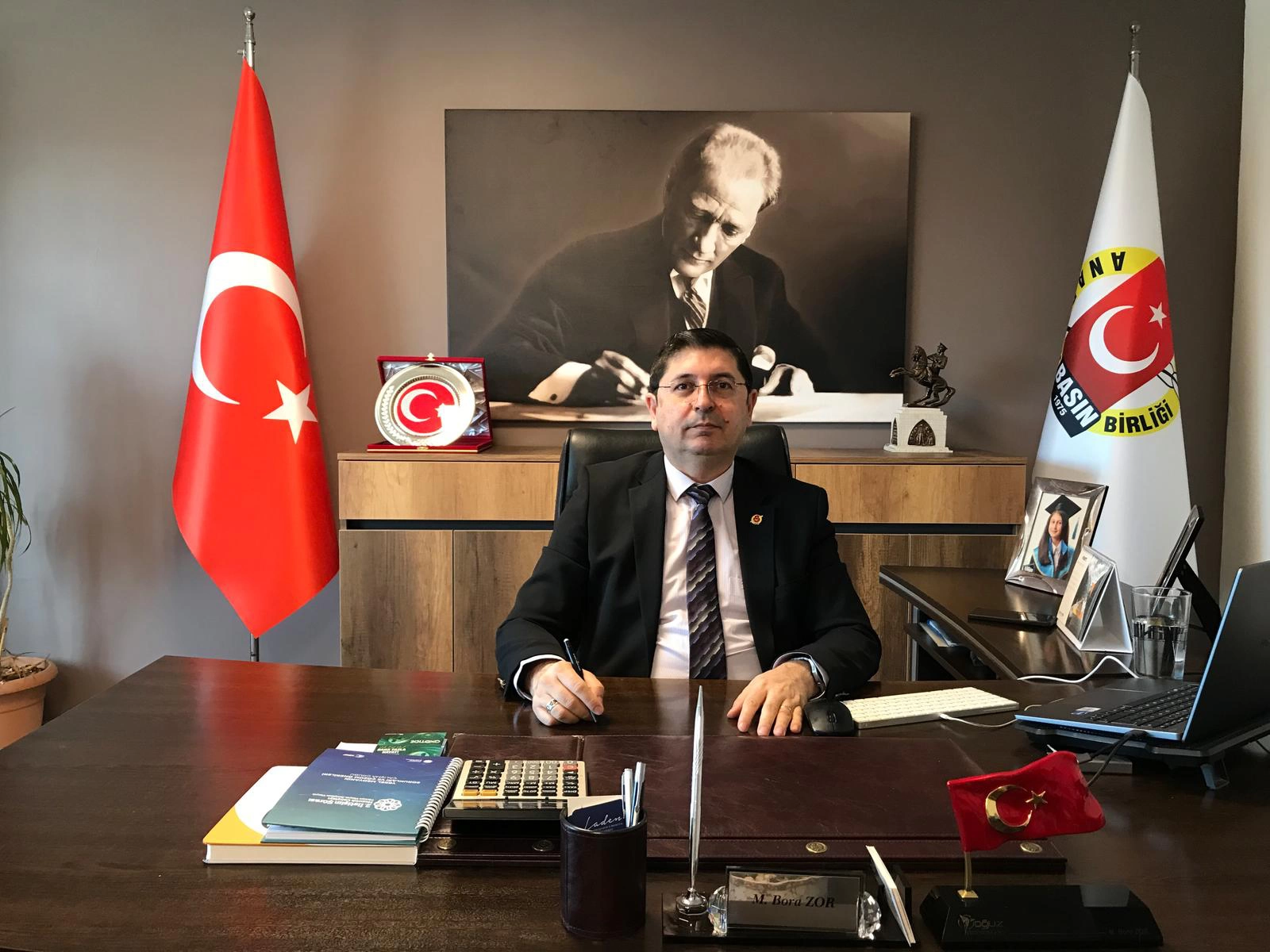 Gazeteciliği Bıraktık Rakamlarla Boğuşuyoruz