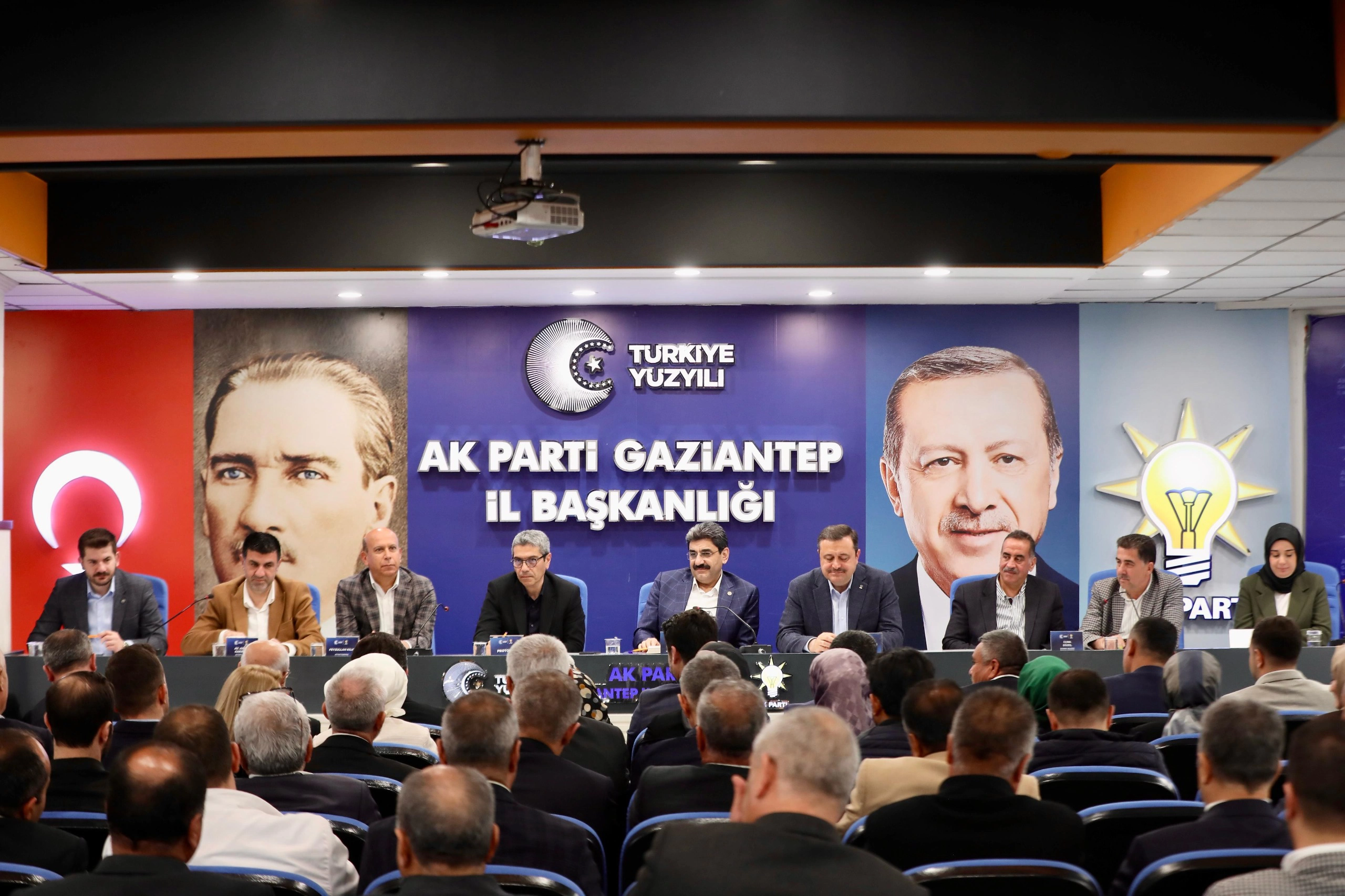 AK Parti Gaziantep Teşkilatında Güçlü İstişare: Hakan Aksu’dan Destek Ziyareti