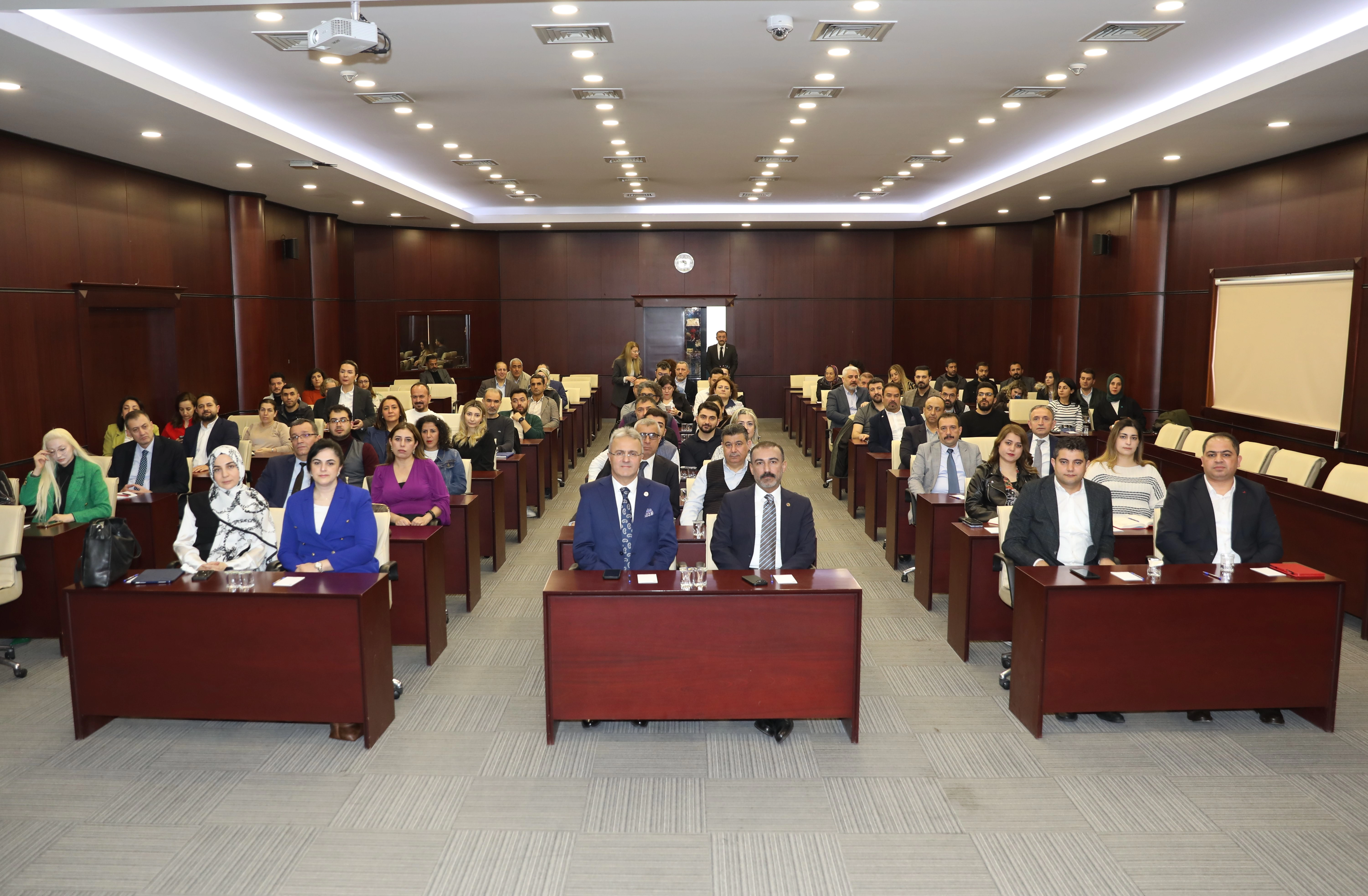 KURUMSAL SÜRDÜRÜLEBİLİRLİK RAPORLAMASI GTO’DA KONUŞULDU