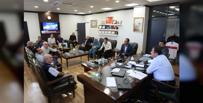 BAŞKAN FEDAİOĞLU VATANDAŞLARLA “AÇIK KAPI” BULUŞMASINDA BİR ARAYA GELDİ