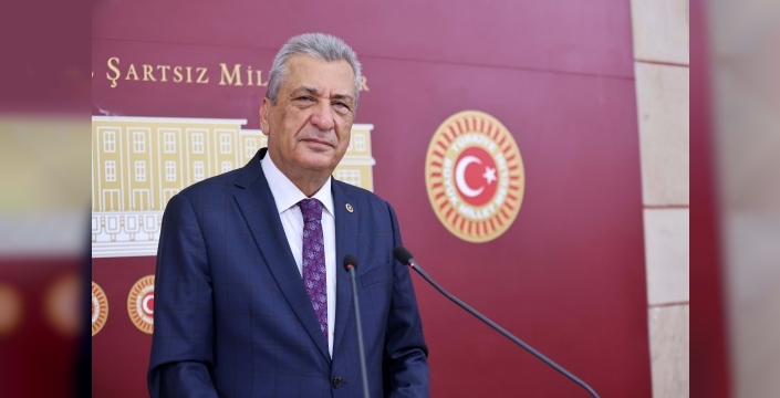 Hasan Öztürkmen, Öğretmenler Günü’nde öğretmenlerin sorunlarını gündeme getirdi