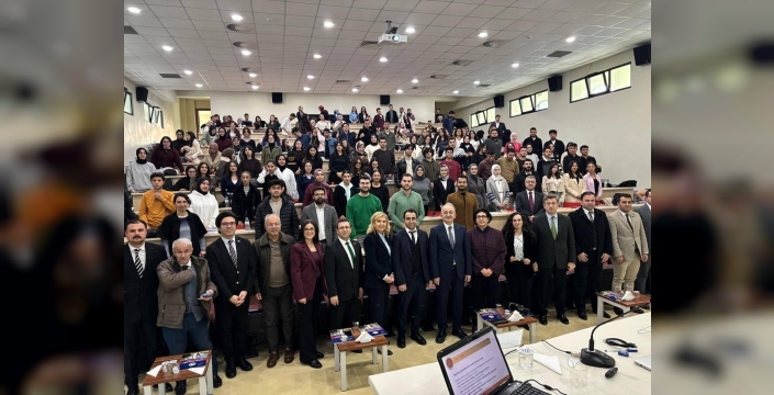 GAÜN HUKUK FAKÜLTESİNDE BAĞIMLILIKLA MÜCADELE KONFERANSI DÜZENLENDİ