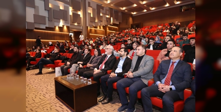 TEKNOFEST GENEL SEKRETERİ SAYMAZ GAÜN’DE ÖĞRENCİLERLE BULUŞTU
