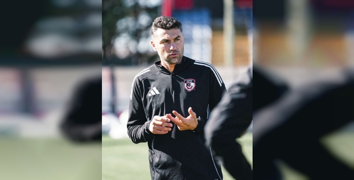 BURAK YILMAZ GALATASARAY MAÇINDA TİRÜBİNDE OLACAK