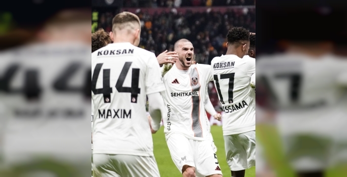 GAZİANTEP FK 4 BÜYÜKLERE KÖK SÖKTÜRDÜ