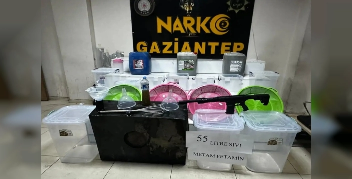 GAZİANTEPTE UYUŞTURUCU TACİRLERİNE GEÇİT YOK: LİTRELERCE METAMFETAMİN YAKALANDI