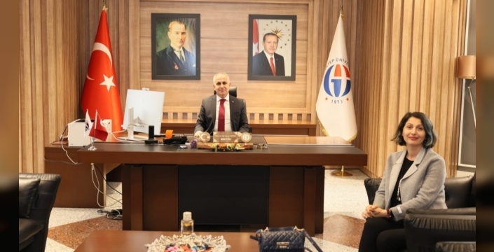 REKTÖR DOĞAN, TÜBİTAK 1005 PROJESİNİN YÜRÜTÜCÜSÜ PROF. DR. ÖZLEM OVAYOLU’NU KABUL ETTİ