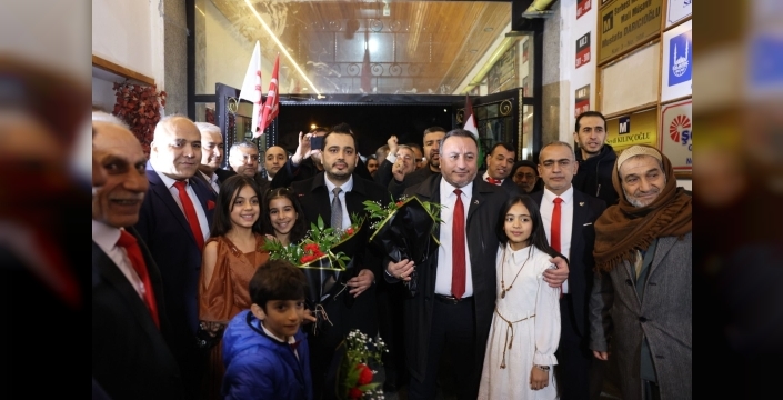 Yeniden Refah’ta Miting Havasında Devir Teslim