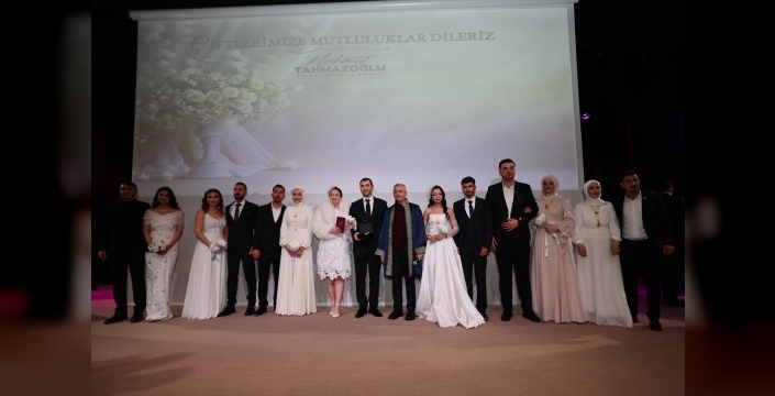 62 ÇİFT MUTLULUĞA ŞAHİNBEY’DE EVET DEDİ   