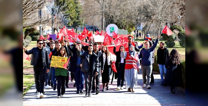 GAÜN ÖĞRENCİLERİNDEN BİRLİK YÜRÜYÜŞÜ