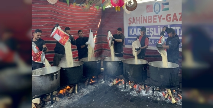 ŞAHİNBEY BELEDİYESİ'NDEN GAZZE'DE KARDEŞLİK İFTARI