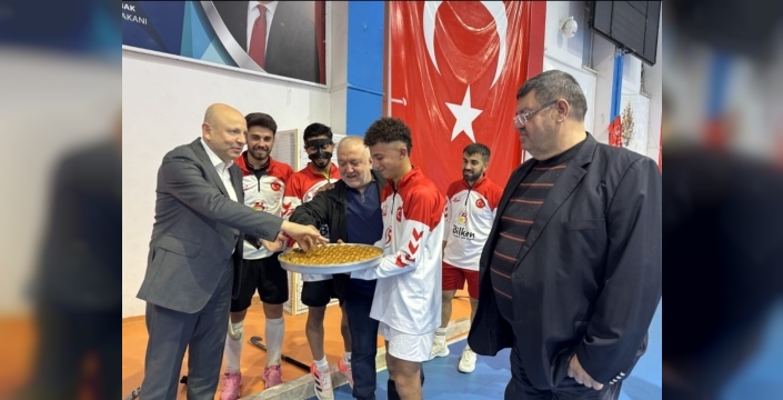 Volkan Group Hokeyde Türkiye Şampiyonluğuna Yürüyor