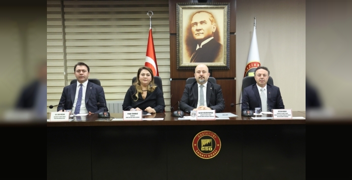 Gaziantep Sanayi Odası (GSO) ev sahipliğinde, mobilya sektörünün sorunları, geleceği ve beklentilerinin ele alındığı GSO Mobilya Sektör Toplantısı gerçekleştirildi.
