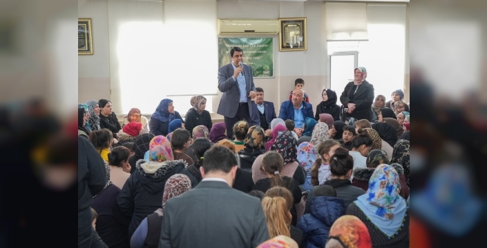 Şehitkamil Belediye Başkanı Umut Yılmaz, ilçe genelinde sürdürdüğü mahalle ziyaretleri kapsamında bu kez Eyüpsultan Mahallesi’nde vatandaşlarla bir araya geldi.
