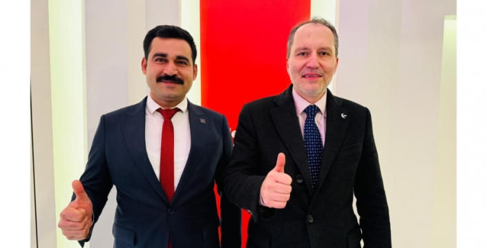 Yeniden Rehaf Partisi Oğuzeli İlce Başkan Metin Can Doğan: Siyasetçi millete uzaklaştı, biz vatandaşın derdine talibiz dedi.