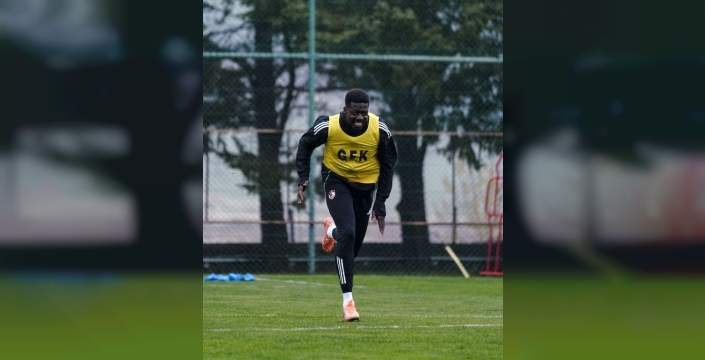 Gaziantep FK’nın kiralık yıldızı Mohamed Bayo için Avrupa ve Arabistan’dan teklifler gelmeye başladı.