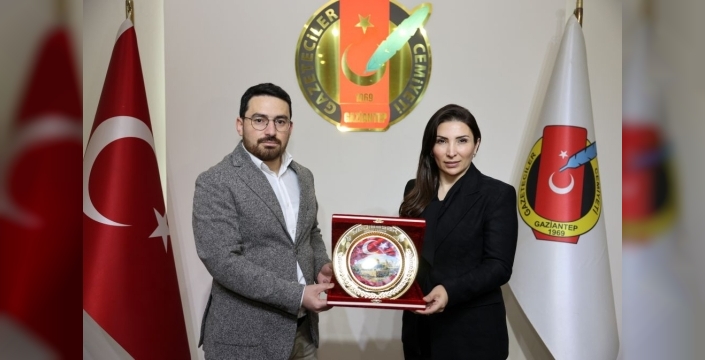Gaziantep Gazeteciler Cemiyeti (GGC) Başkanı Meral Ay, Yedi Başak İnsani Yardım Derneği Başkanı Avukat İsmet Yıldırım’ı ağırladı.