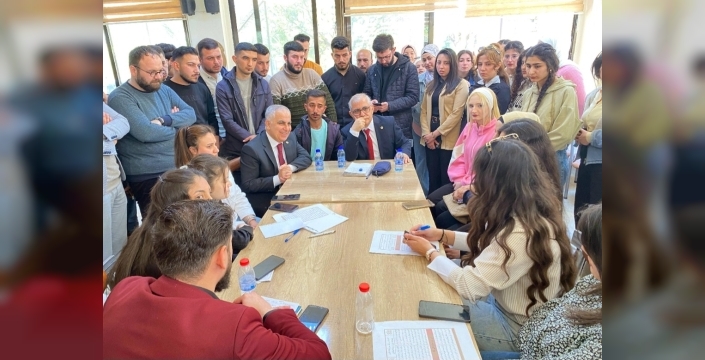 Gaziantep Üniversitesi (GAÜN) Rektörü Prof. Dr. Sait Mesut Doğan, Afrin Eğitim Fakültesi’ni ziyaret etti.