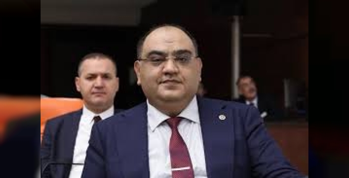 İYİ Parti Gaziantep Milletvekili Mehmet Mustafa Gürban, Gaziantep FK’daki yönetsel yapı ve siyasi ilişkiler üzerine açıklamada bulundu.