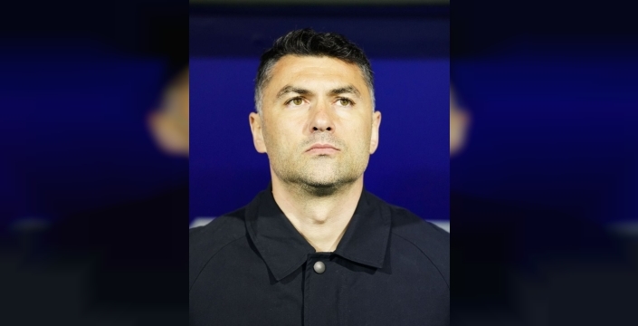 Trendyol Süper Lig'in 29. haftasında oynanan Çaykur Rizespor-Gaziantep FK maçının ardından teknik direktör Burak Yılmaz görevinden istifa ettiğini duyurdu.