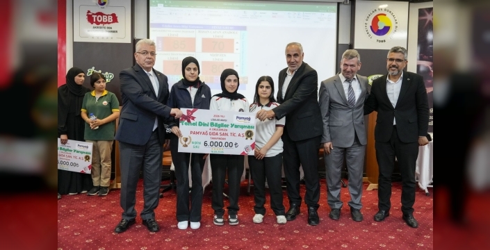 NİZİP’TE TARİHİ FİNAL: "TEMEL DİNİ BİLGİLER YARIŞMASI" MUHTEŞEM BİR TÖRENLE TAÇLANDI!