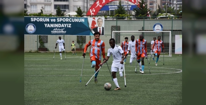 Sezona şampiyonluk hedefi ile başlayan ve bu yolda emin adımlarla ilerleyen Şahinbey Ampute Futbol Takımı kendi evinde oynadığı karşılaşmada Depsaş Enerji Spor Kulübü Ampute Futbol Takımı’nı 4-0 mağlup etti.
