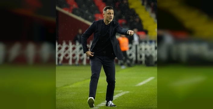 Trendyol Süper Lig ekiplerinden Gaziantep FK, yeni teknik direktörü Mirel Radoi yönetiminde çıktığı 2 karşılaşmadan mağlubiyetle ayrıldı.