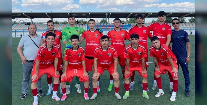 ESENSPOR RAKİBİNİ (BEŞ)İK GİBİ SALLADI