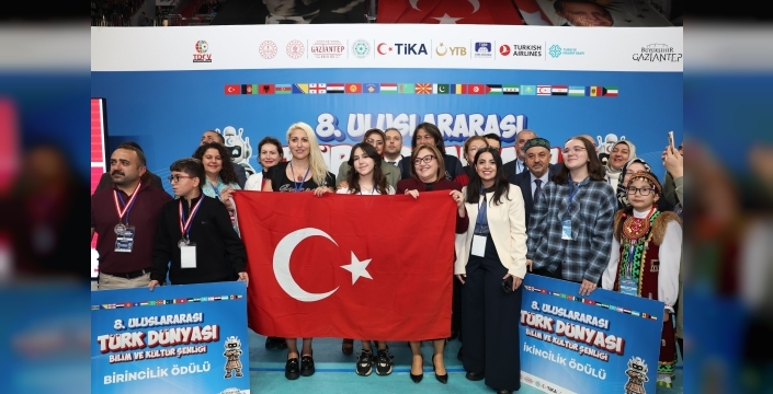 BÜYÜKŞEHİR EV SAHİPLİĞİNDE DÜZENLENEN 8. ULUSLARARASI TÜRK DÜNYASI BİLİM VE KÜLTÜR ŞENLİĞİ ÖDÜLLERİ SAHİPLERİNİ BULDU