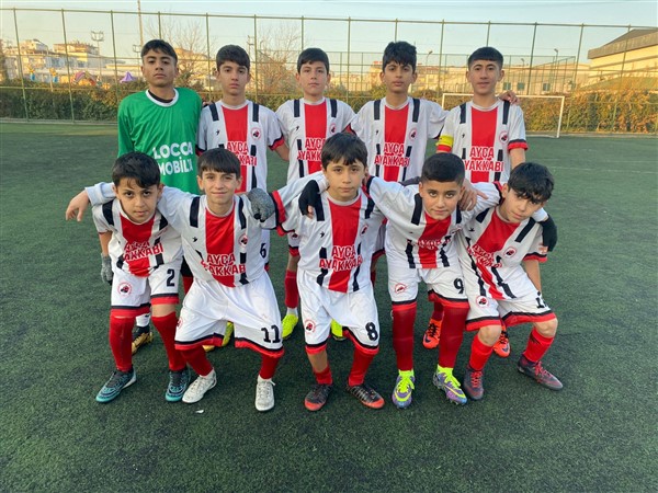 25 ARALIK KURTULUŞ KUPASI FUTBOL TURNUVASI BAŞLADI