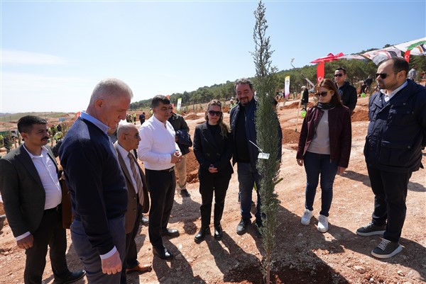 26. ORMAN, DEPREM ŞEHİTLERİNİN ANISINA OLUŞTURULDU