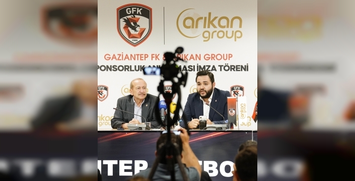 ARIKAN GROUP GAZİANTEPFK'YA FORMA YAN SPONSORU OLDU