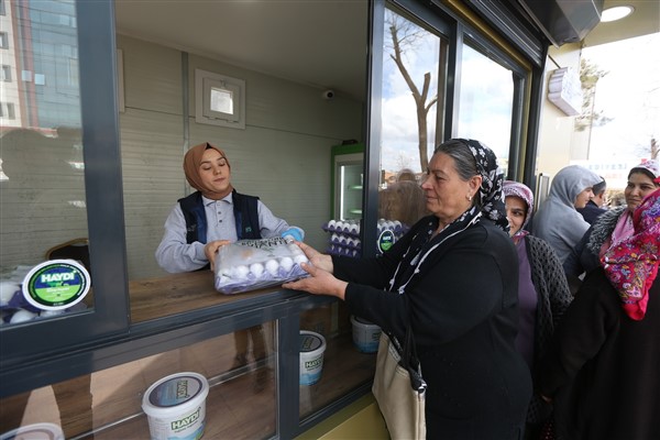 BÜYÜKŞEHİR’İN HAYDİ BÜFELERİ, ŞARKÜTERİ ÜRÜNLERİNİN SATIŞINA BAŞLADI