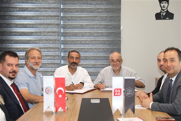 İMZALAR GASTRONOMİ BİLİMİ İÇİN ATILDI