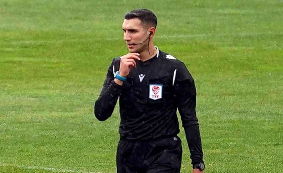 Spor Toto 1. Lig'de ilginç hata! Hakem maçı erken bitirdi....