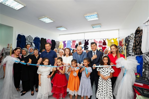 YETİM ANNELERİ VE ÇOCUKLARI YAPTIKLARI ÜRÜNLERİ GÖRÜCÜYE ÇIKARDI